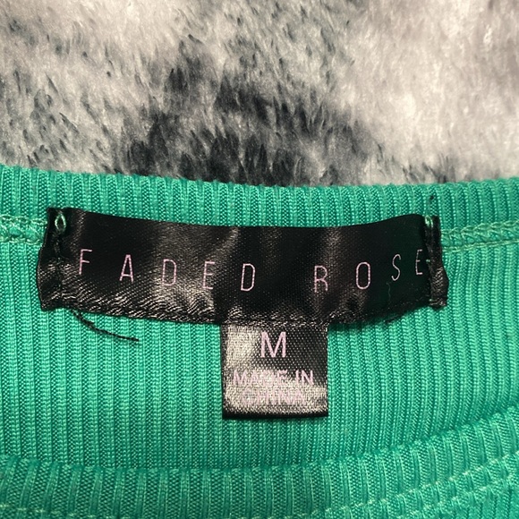 Green Ribbed Top - Picture 2 of 2